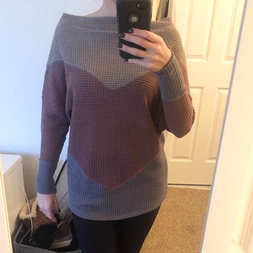 Gorgeous Knit Top ☀️2/$30